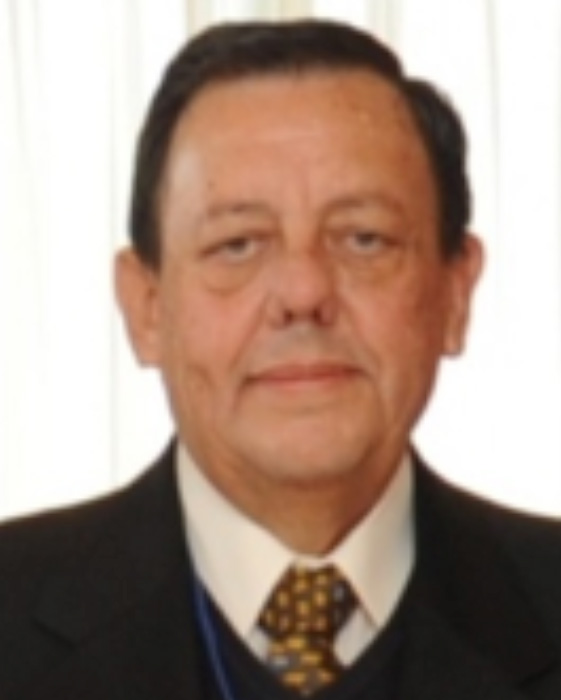 Dr. Rodrigo Fernández